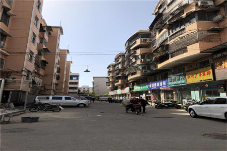 腰线层的阳台怎么改落地窗